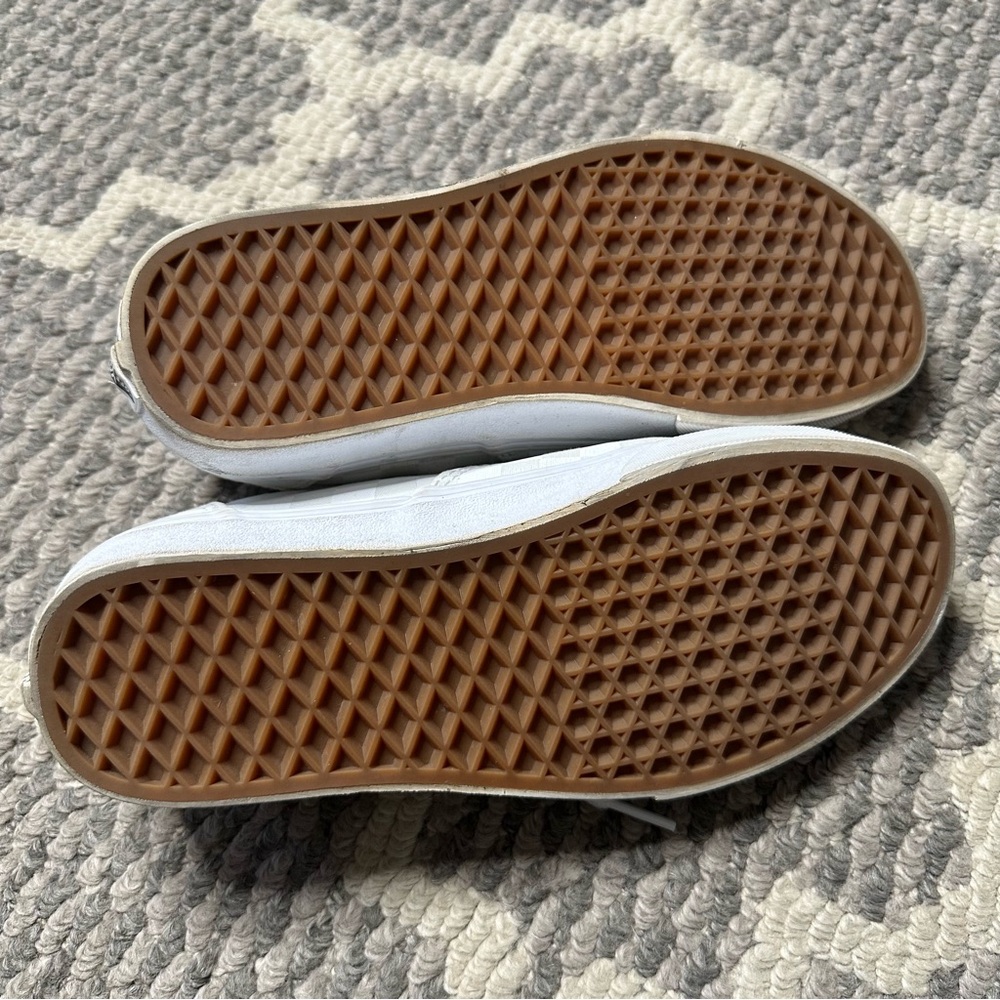 Vans Doheny White Checkerboard Canvas Sneakers - Picture 5 of 6